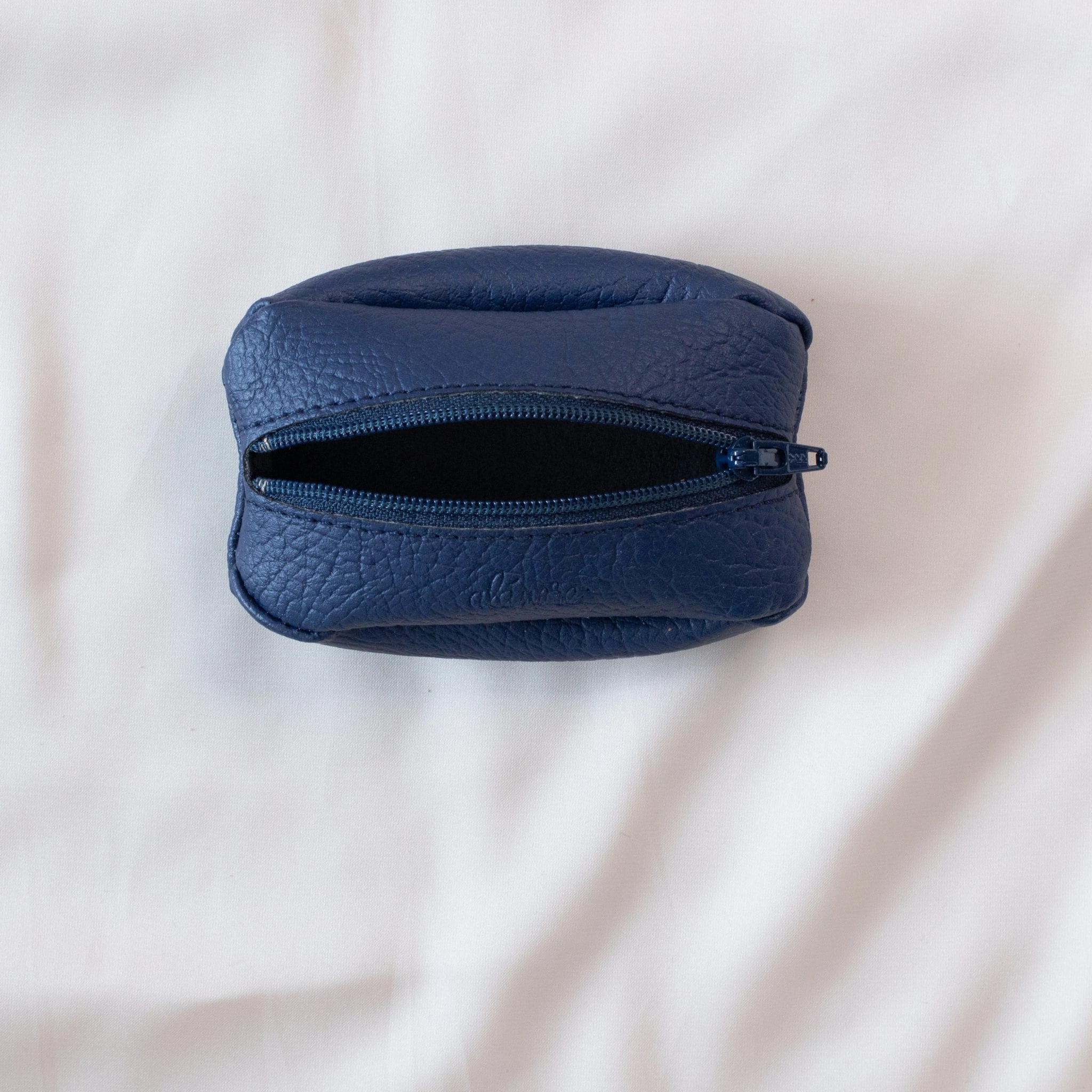 Crocus Vegan Apple Leather Purse | Navy