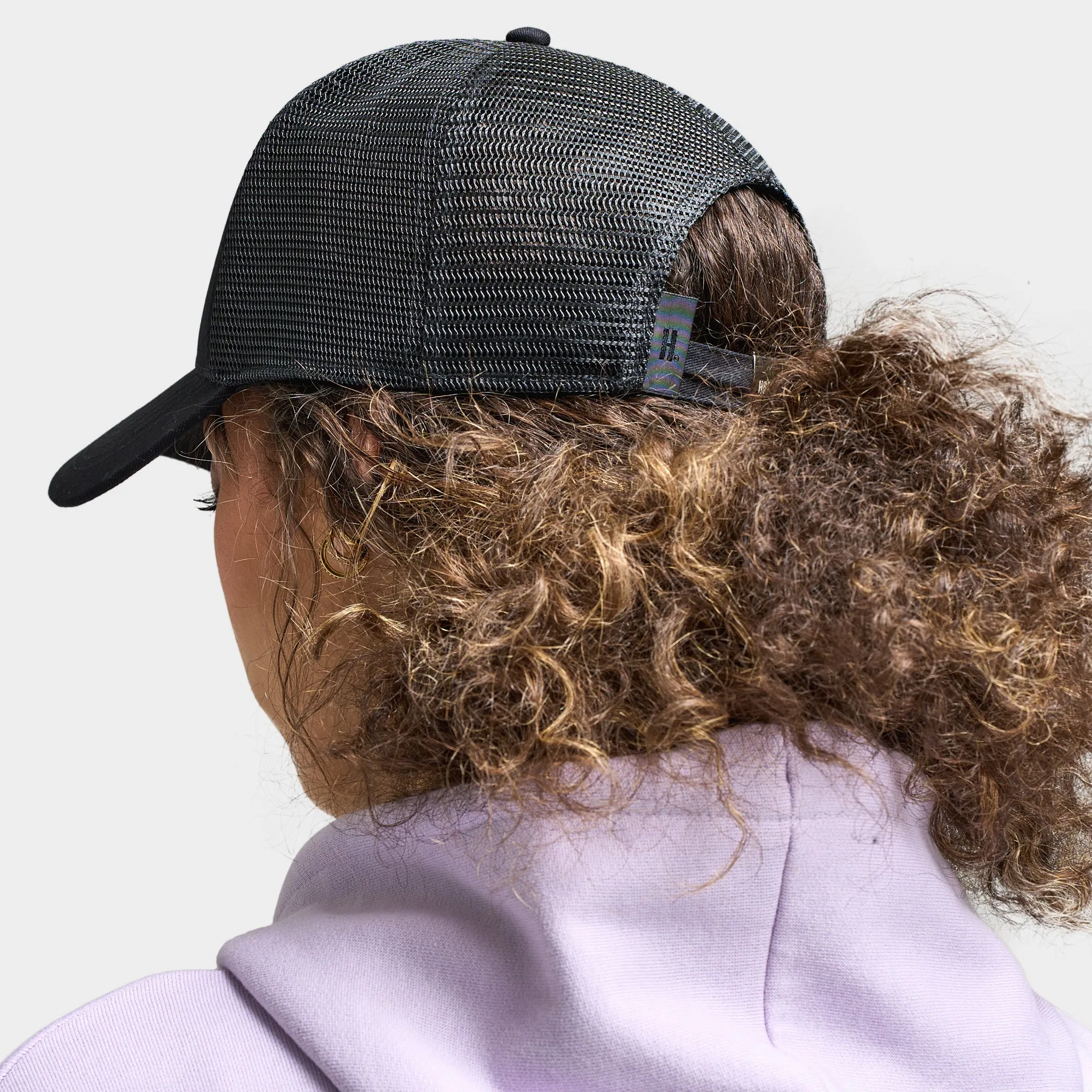 Hoodrich Chromatic V2 5 Panel Trucker Cap Black / Silver
