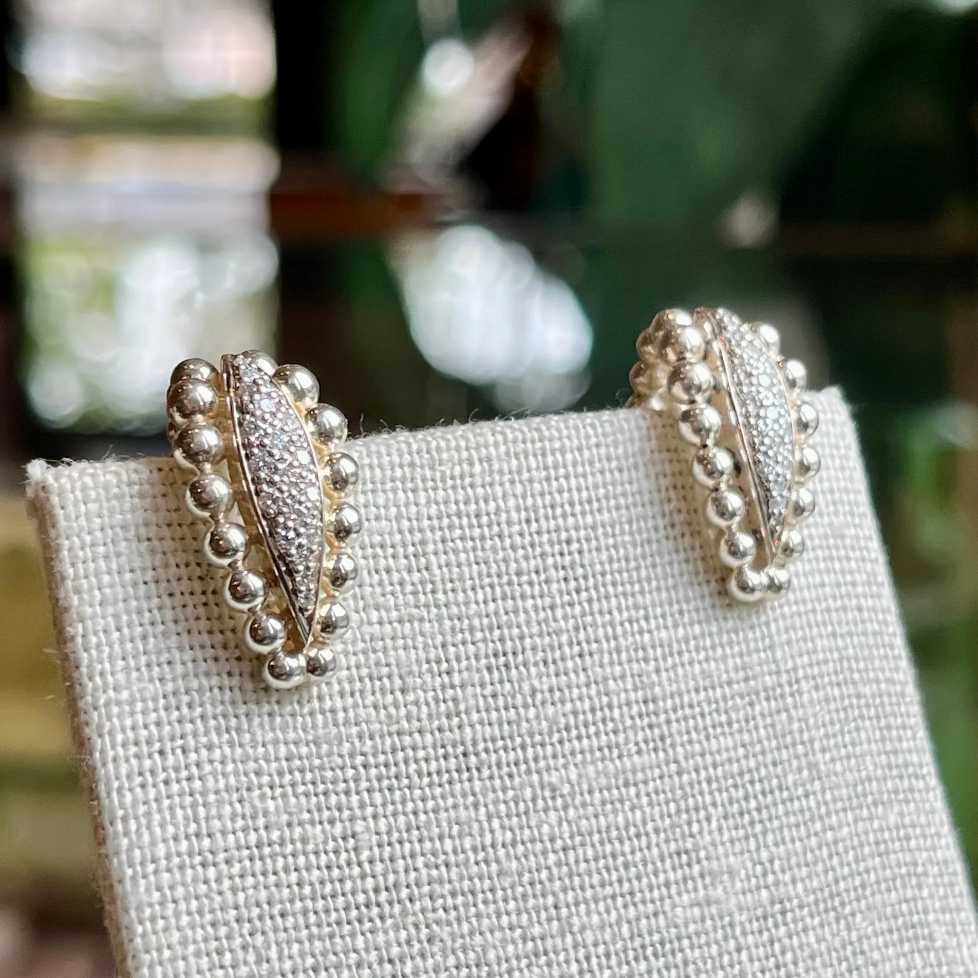LAGOS Sterling Silver Signature Caviar Beaded Diamond Earrings