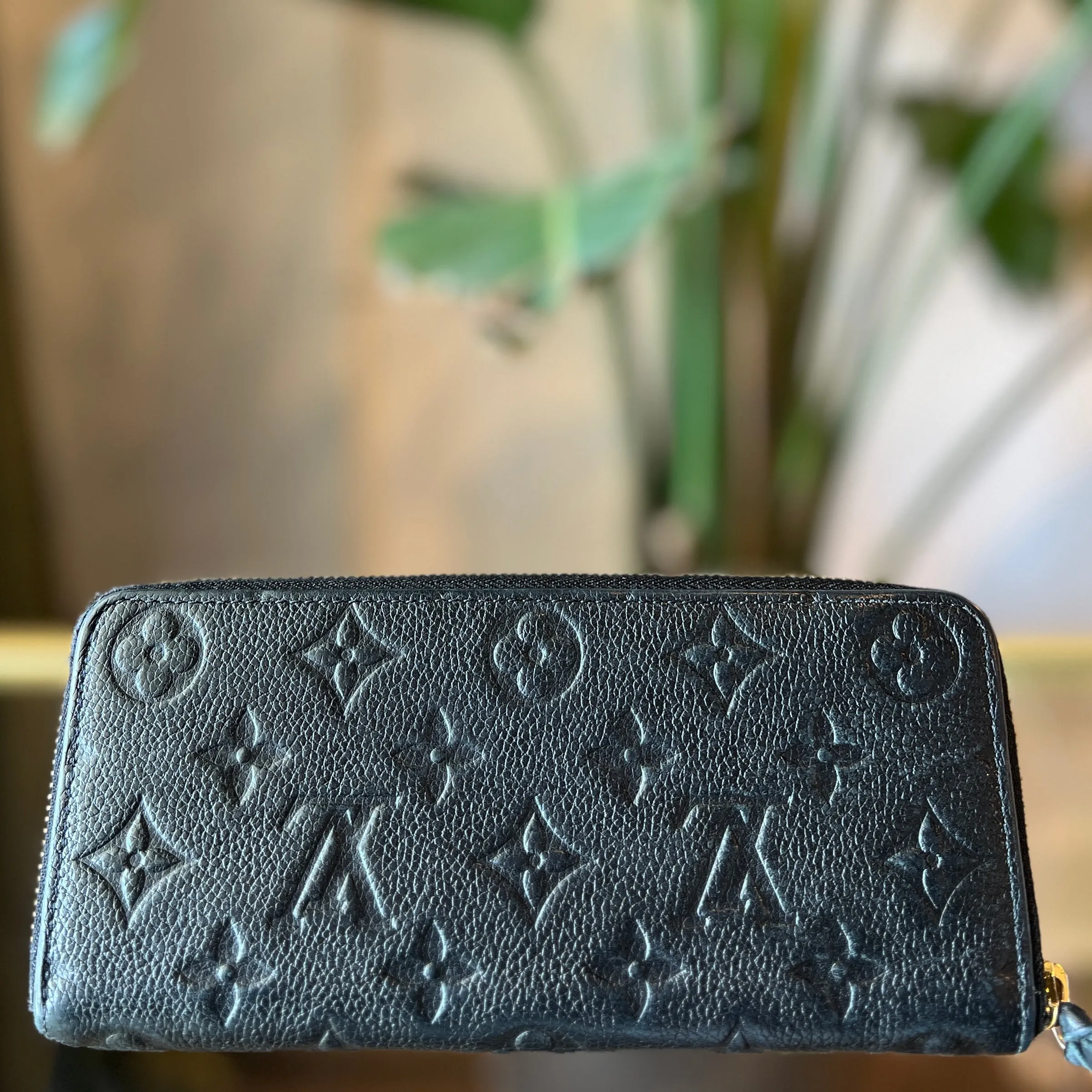 LOUIS VUITTON Portefeuille Clemence Monogram Empreinte Long Wallet