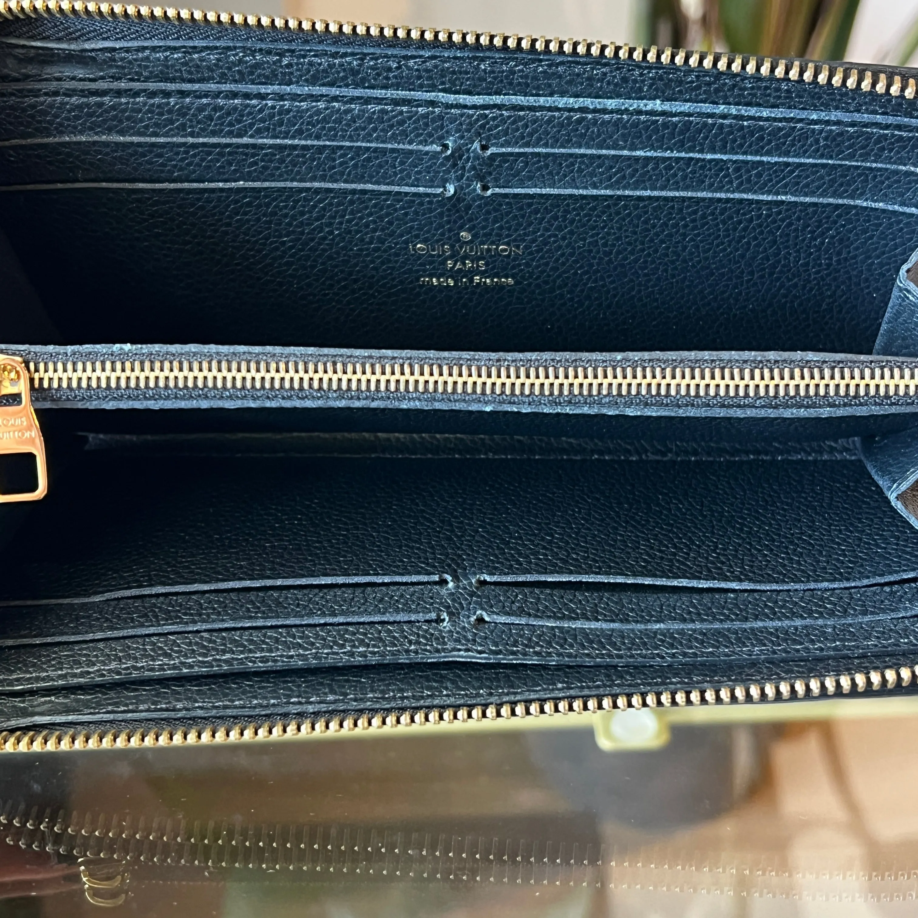 LOUIS VUITTON Portefeuille Clemence Monogram Empreinte Long Wallet
