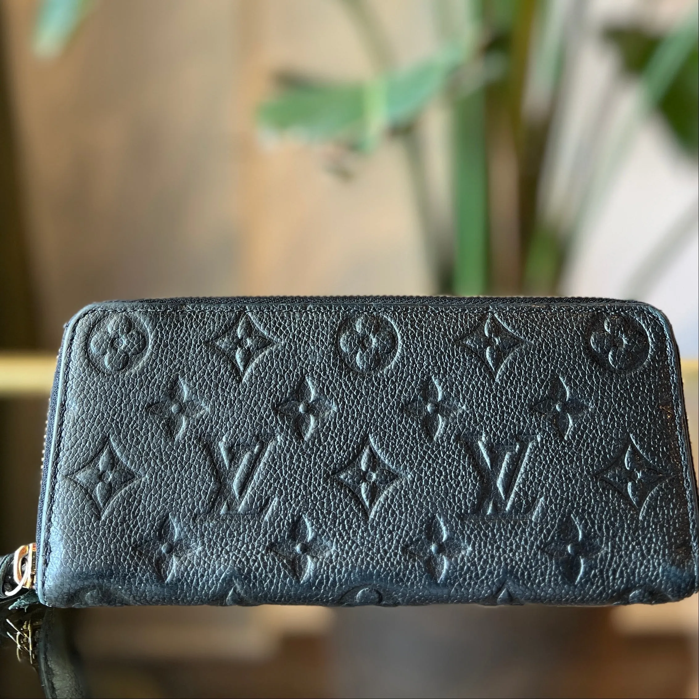 LOUIS VUITTON Portefeuille Clemence Monogram Empreinte Long Wallet