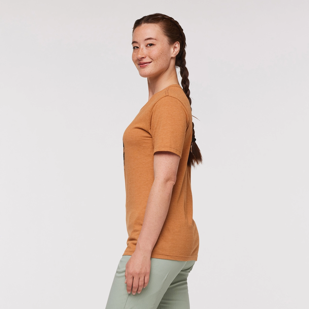 Traveling Llama T-Shirt - Women's