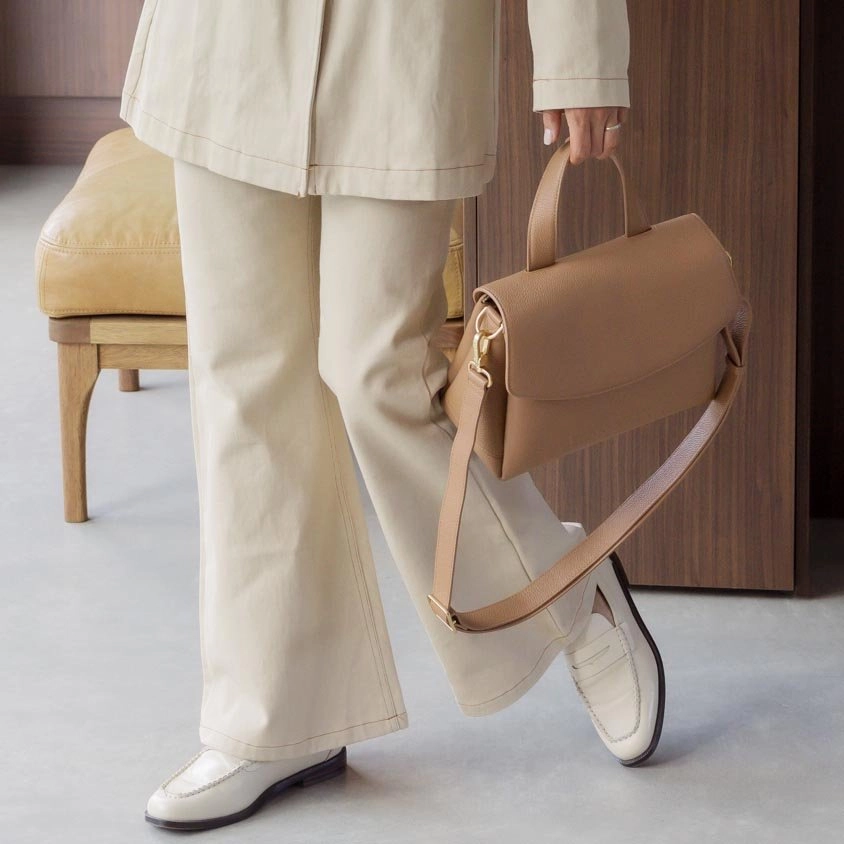 Tryhard Leather Crossbody Bag -- Tan